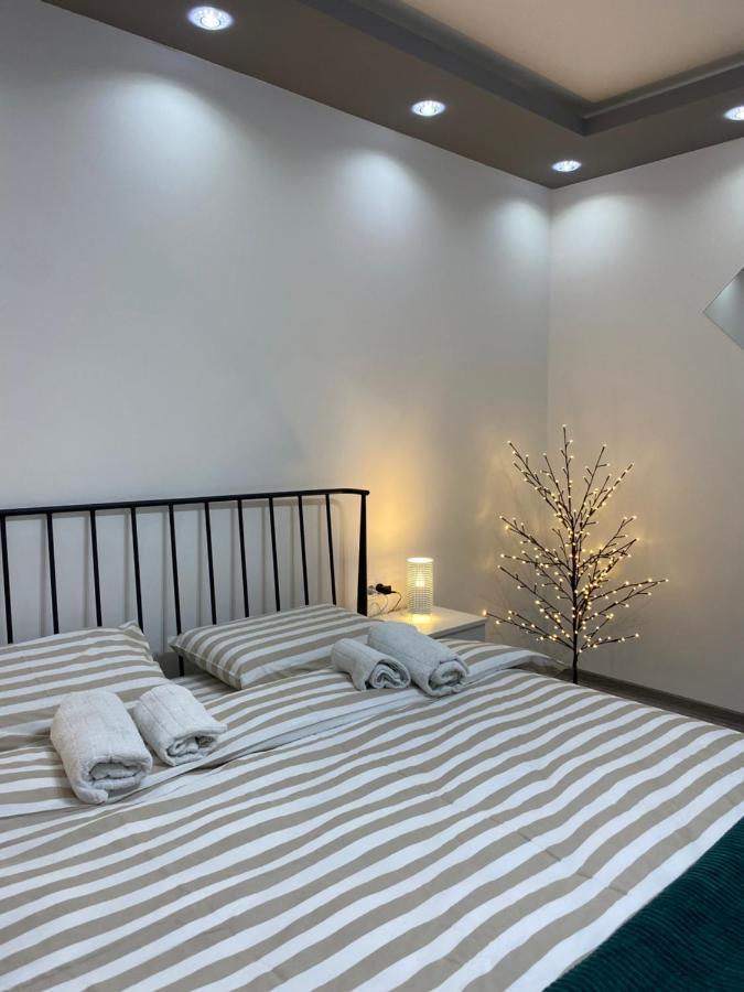 Manirosi 5 Apartment スボティツァ エクステリア 写真