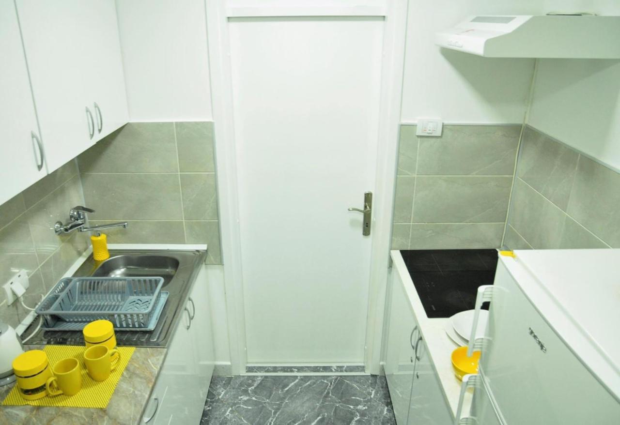 Manirosi 5 Apartment スボティツァ エクステリア 写真