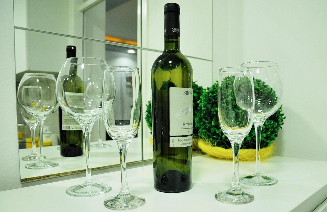 Manirosi 5 Apartment スボティツァ エクステリア 写真